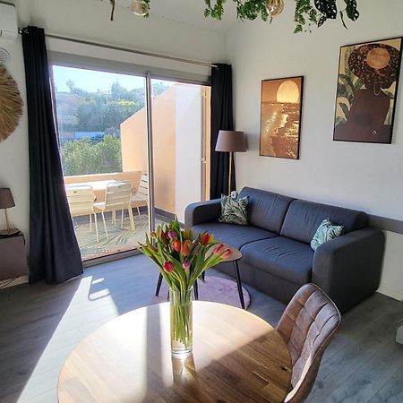 Appartement En Residence Avec Piscine Бандоль Экстерьер фото