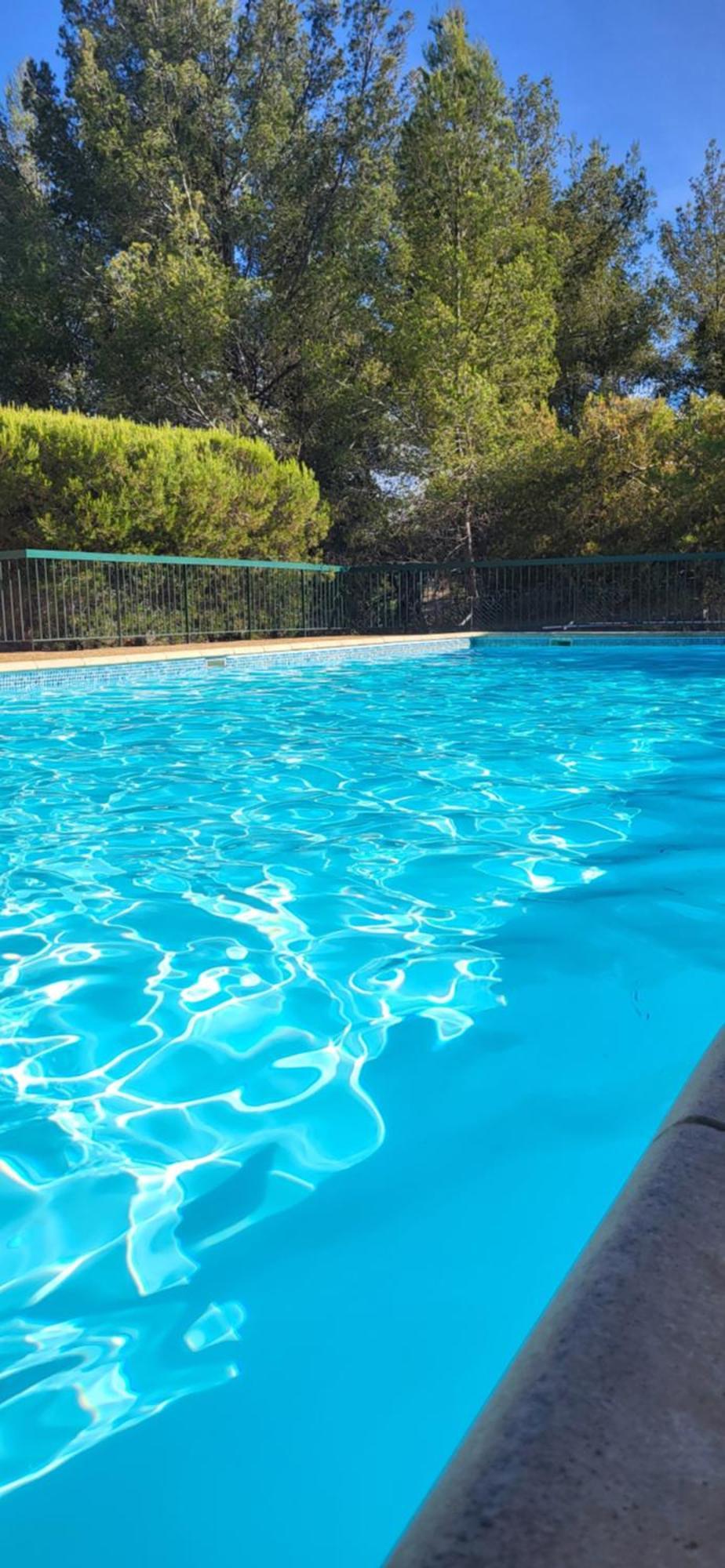 Appartement En Residence Avec Piscine Бандоль Экстерьер фото
